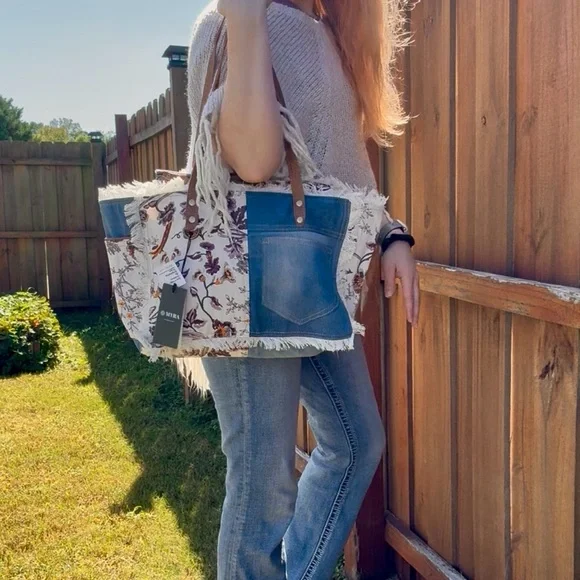 Myra Bag- Primrose Small Tote - Picture 3 of 16